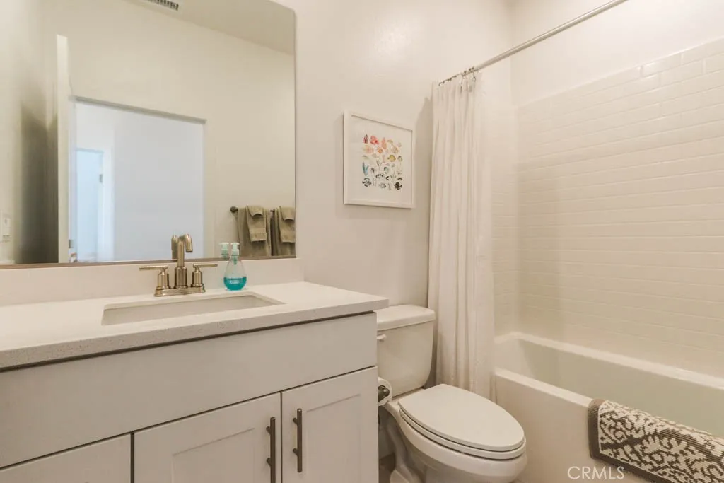 1682 Lexington Lane, San Pedro, California 90732 home-pic-24